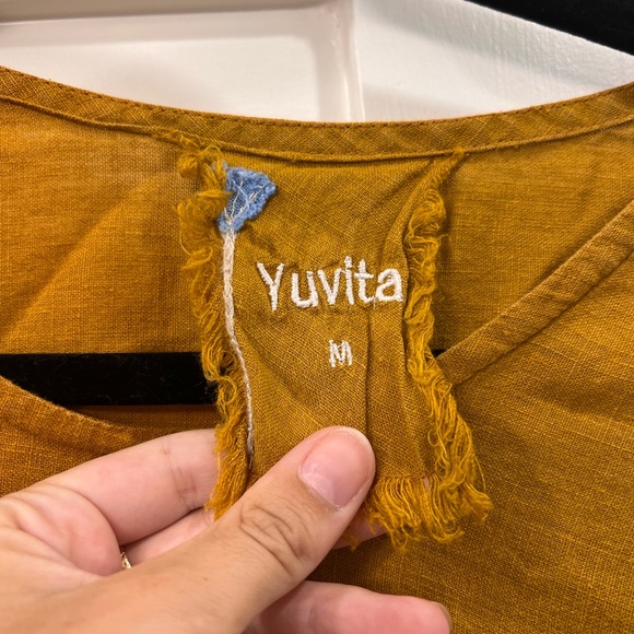 Yuvita Linens Three-Quarter Sleeve Top - Picture 4 of 7